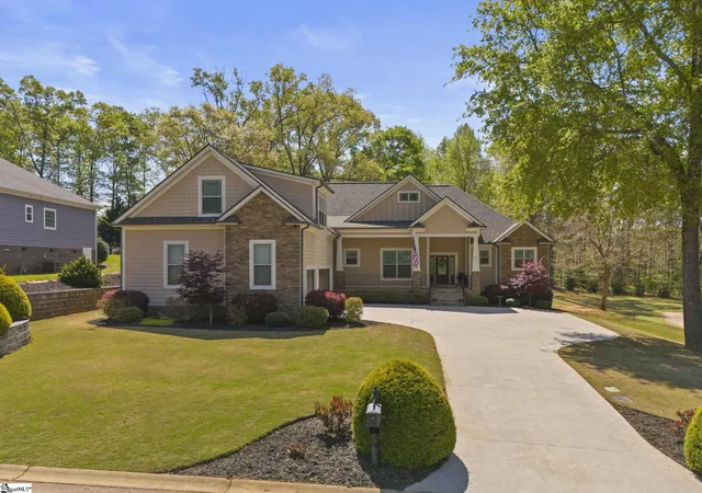 Photo 3 of Single family home for sale at 25 Firelight Ln, Easley, SC 29642 | MLS# 1599265 | Listing updated on 2026-09-11