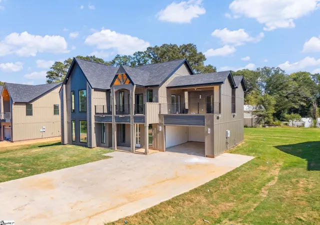 Photo 2 of Sale Pending at 10 James Shaver Trl, Greenville, SC 29607 | MLS# 1603688 | Listing updated on 2026-09-17