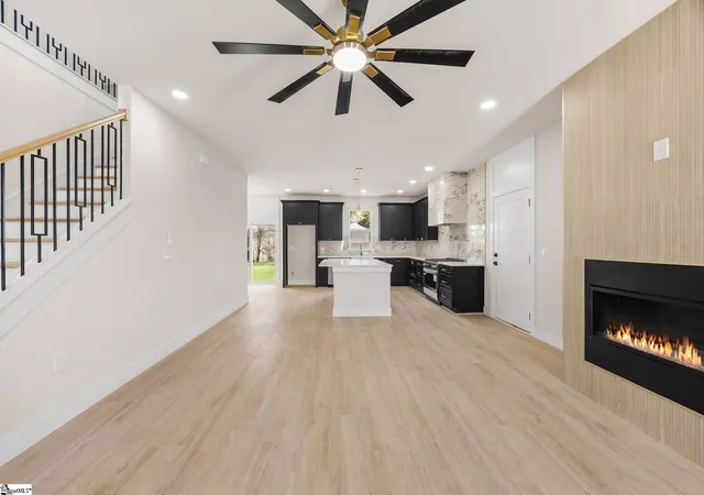 Photo 3 of Sale Pending at 10 James Shaver Trl, Greenville, SC 29607 | MLS# 1603688 | Listing updated on 2026-09-17