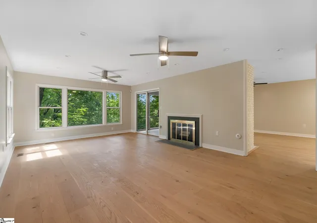 Photo 4 of Single family home for sale at 215 Hearthstone Ridge Rd Rd, Landrum, SC 29356 | MLS# 1602354 | Listing updated on 2026-10-06