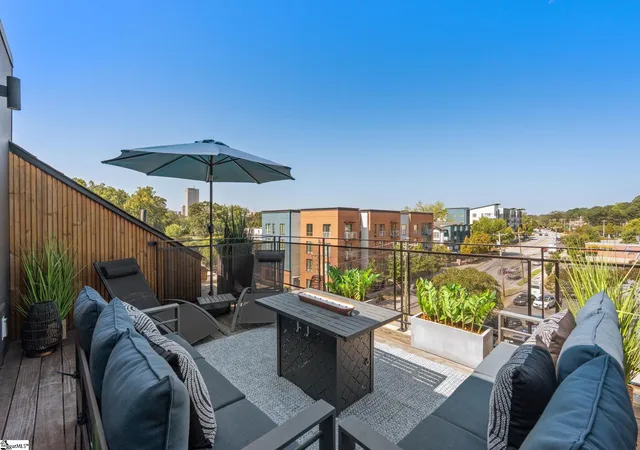 Photo 2 of Townhouse for sale at 107 East Stone Ave, Greenville, SC 29609 | MLS# 1588687 | Listing updated on 2026-09-09