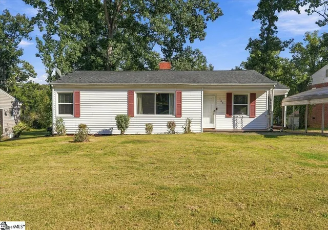 Photo 1 of Single family home for sale at 130 Overbrook Ct, Spartanburg, SC 29306 | MLS# 1605694 | Listing updated on 2026-10-04