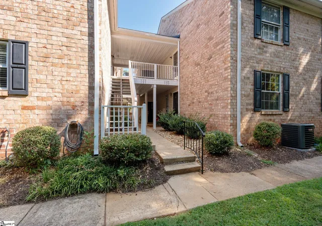 Photo 2 of Condo for sale at 925 Cleveland St #124, Greenville, SC 29601 | MLS# 1603167 | Listing updated on 2026-09-08