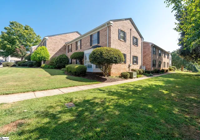 Photo 3 of Condo for sale at 925 Cleveland St #124, Greenville, SC 29601 | MLS# 1603167 | Listing updated on 2026-09-08