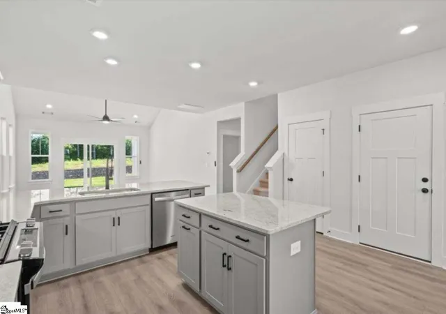 Photo 3 of Single family home for sale at 563 Ml Park Way, Spartanburg, SC 29307 | MLS# 1606375 | Listing updated on 2026-10-12