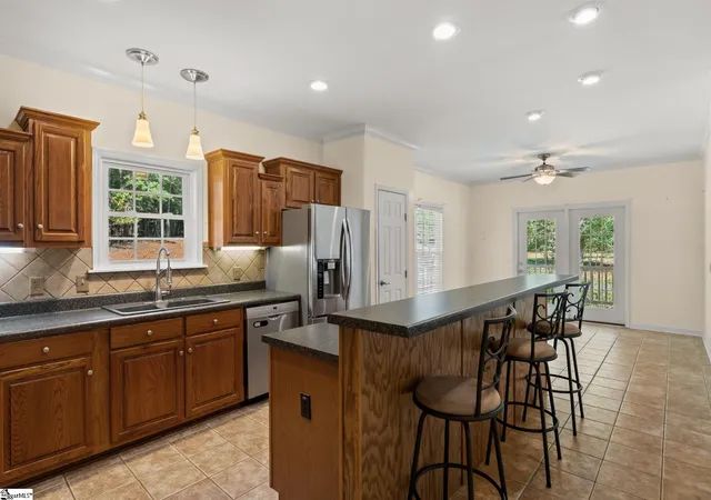 Photo 3 of Sale Pending at 2538 Downalong Dr, Anderson, SC 29621 | MLS# 1606069 | Listing updated on 2026-10-12