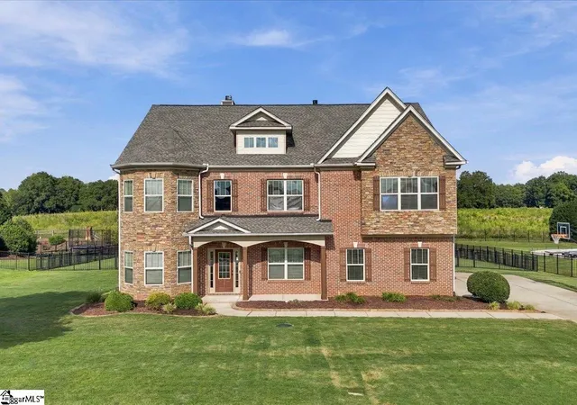 Photo 1 of Single family home for sale at 101 Angeline Way, Simpsonville, SC 29681 | MLS# 1604719 | Listing updated on 2026-10-01
