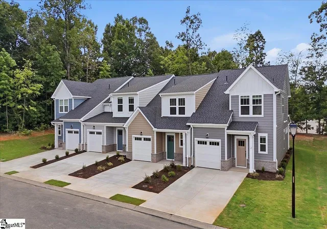 Photo 2 of Townhouse for sale at 4 Otello Way, Greenville, SC 29615 | MLS# 1603407 | Listing updated on 2026-09-10