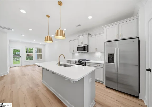Photo 4 of Townhouse for sale at 4 Otello Way, Greenville, SC 29615 | MLS# 1603407 | Listing updated on 2026-09-10