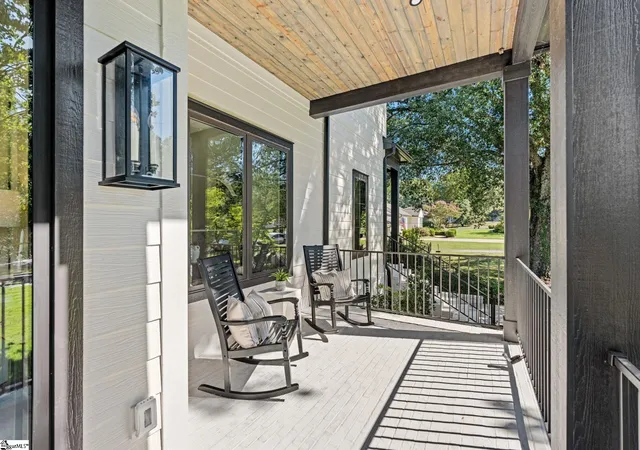 Photo 3 of Single family home for sale at 38 Rockwood Dr, Greenville, SC 29605 | MLS# 1603757 | Listing updated on 2026-09-16