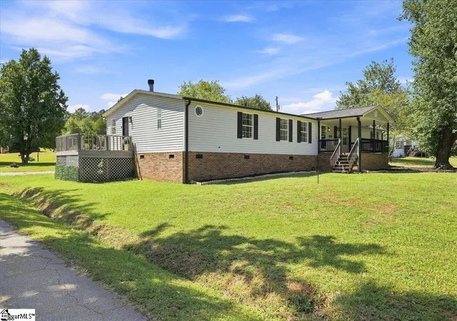 Photo 2 of Manufactured home for sale at 6242 Greenpond Rd, Gray Court, SC 29645 | MLS# 1603324 | Listing updated on 2026-09-13