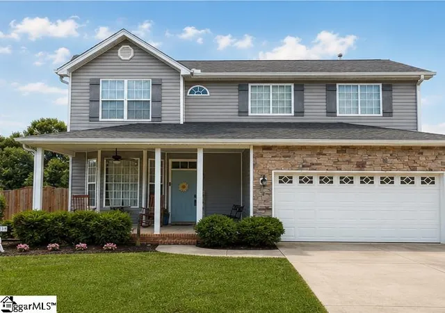 Photo 1 of Single family home for sale at 15 Camrose Dr, Greer, SC 29651 | MLS# 1602988 | Listing updated on 2026-09-10