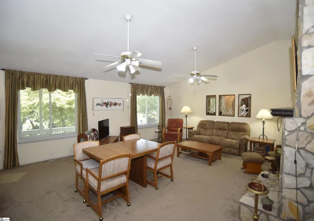 Photo 4 of Single family home for sale at 200 Sheffield Rd, Greer, SC 29651 | MLS# 1602784 | Listing updated on 2026-09-09
