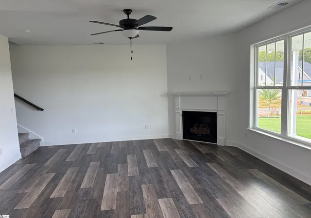 Photo 3 of Single family home for sale at 160 Deer Wy, Greenville, SC 29617 | MLS# 1585880 | Listing updated on 2026-09-01