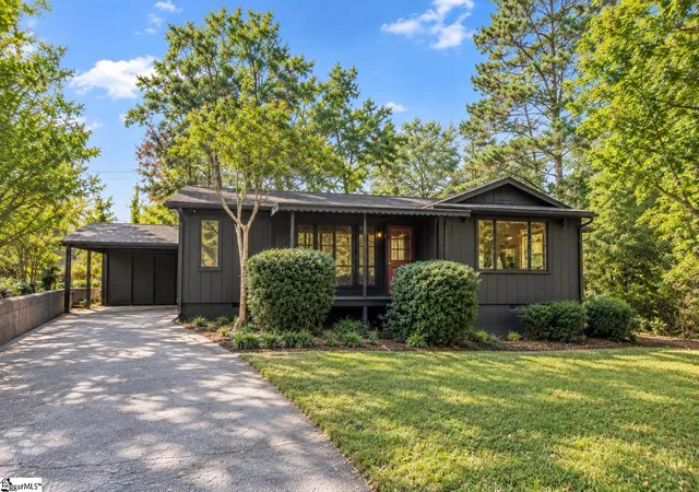 Photo 1 of Single family home for sale at 17 Ogden Dr, Greenville, SC 29617 | MLS# 1604197 | Listing updated on 2026-10-07