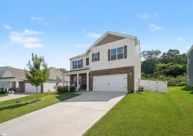 Photo 2 of Single family home for sale at 412 Strayhorn St, Piedmont, SC 29673 | MLS# 1604453 | Listing updated on 2026-09-22