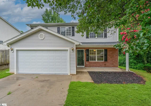 Photo 1 of Single family home for sale at 101 Kingscreek Dr, Greer, SC 29650 | MLS# 1605479 | Listing updated on 2026-10-01
