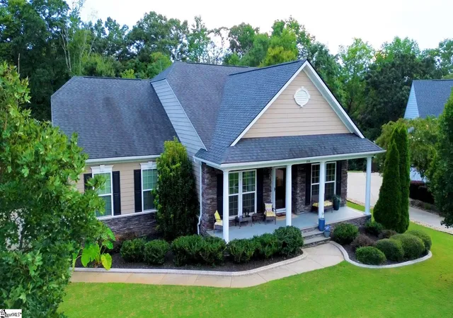 Photo 1 of Single family home for sale at 235 Princeton Dr, Duncan, SC 29334 | MLS# 1603152 | Listing updated on 2026-09-20