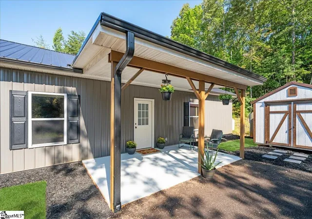 Photo 3 of Single family home for sale at 110 Connelly Rd, Marietta, SC 29661 | MLS# 1602612 | Listing updated on 2026-09-01