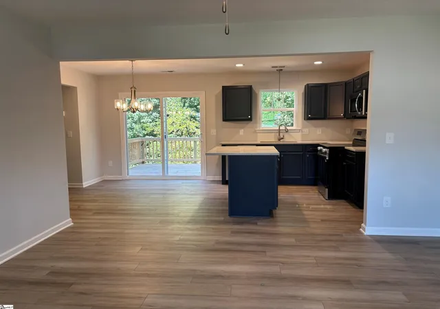 Photo 3 of Single family home for sale at 221 Juniper Leaf Wy, Greer, SC 29651 | MLS# 1591900 | Listing updated on 2026-09-18