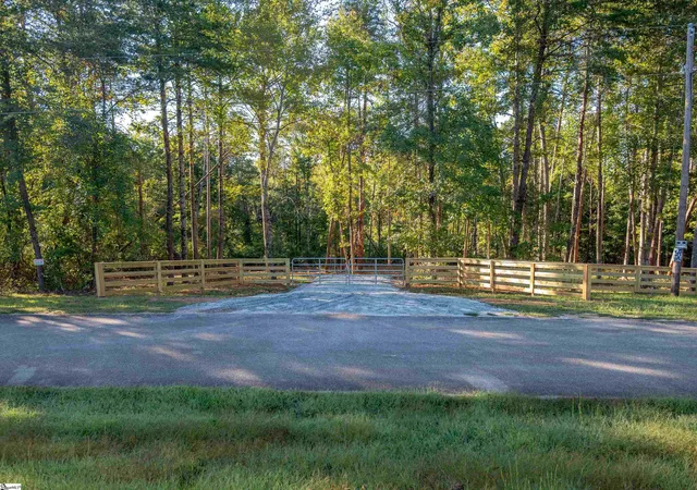 Photo 3 of Land for sale at 0 Woodall Rd #Lot B, Greenville, SC 29617 | MLS# 1606522 | Listing updated on 2026-10-22
