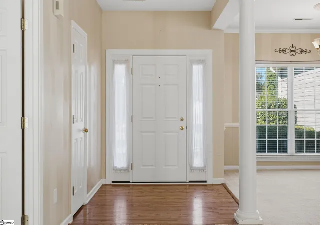 Photo 2 of Single family home for sale at 10 Coachwhip Ct, Simpsonville, SC 29680 | MLS# 1606038 | Listing updated on 2026-10-12