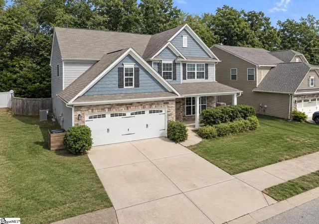 Photo 2 of Single family home for sale at 103 Nearmeadows Way, Simpsonville, SC 29681 | MLS# 1603411 | Listing updated on 2026-09-10