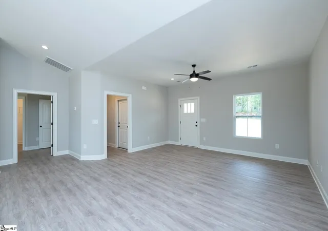 Photo 3 of Single family home for sale at 486 Hellams Rd, Gray Court, SC 29645 | MLS# 1596527 | Listing updated on 2026-09-02