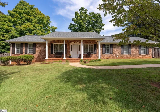 Photo 1 of Sale Pending at 280 Henderson Rd, Greenville, SC 29607 | MLS# 1605391 | Listing updated on 2026-10-01