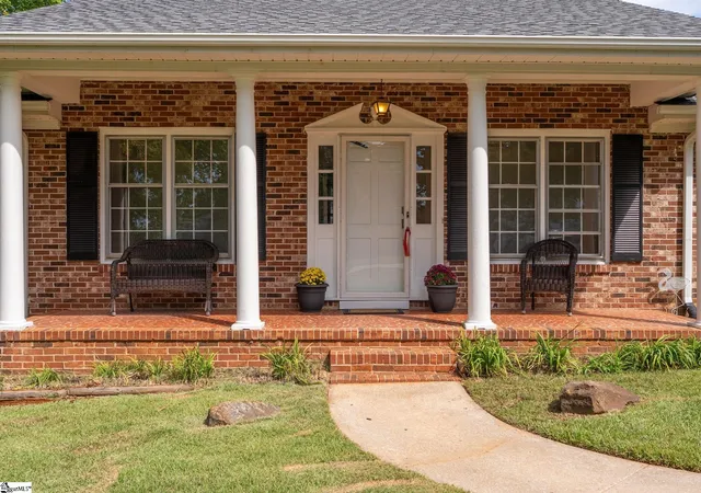 Photo 2 of Sale Pending at 280 Henderson Rd, Greenville, SC 29607 | MLS# 1605391 | Listing updated on 2026-10-01