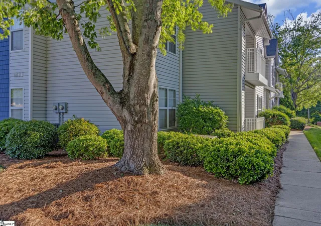 Photo 2 of Condo for sale at 4614 Old Spartanburg Rd #15, Taylors, SC 29687 | MLS# 1605619 | Listing updated on 2026-10-16