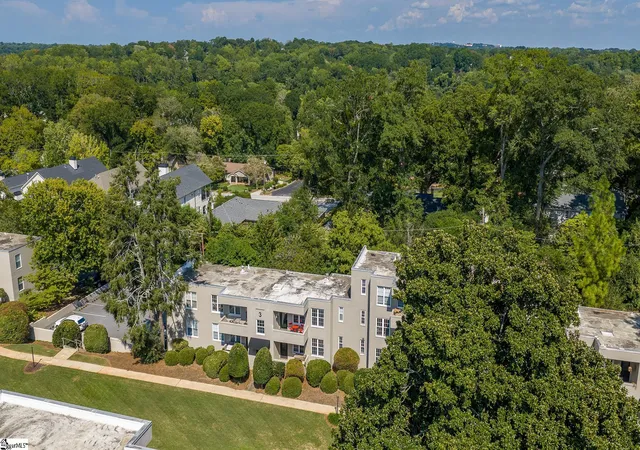 Photo 2 of Condo for sale at 601 Cleveland St #Apt 3D, Greenville, SC 29601 | MLS# 1604594 | Listing updated on 2026-09-30