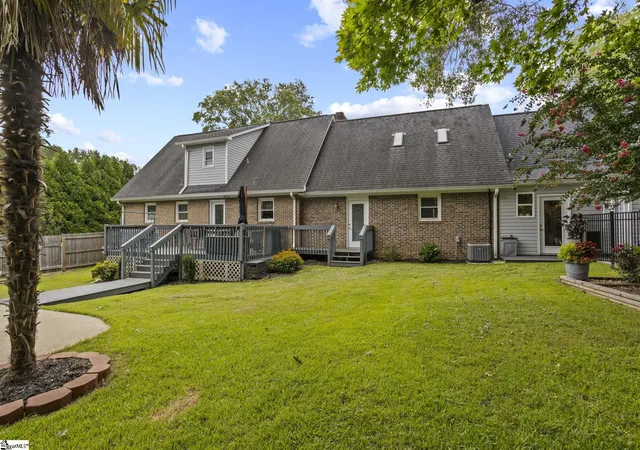 Photo 4 of Single family home for sale at 15 Morningdale Dr, Travelers Rest, SC 29690 | MLS# 1602092 | Listing updated on 2026-10-19
