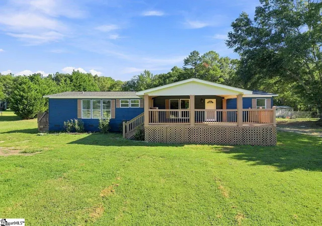 Photo 1 of Manufactured home for sale at 129 Effie Dr, Piedmont, SC 29673 | MLS# 1603551 | Listing updated on 2026-09-14
