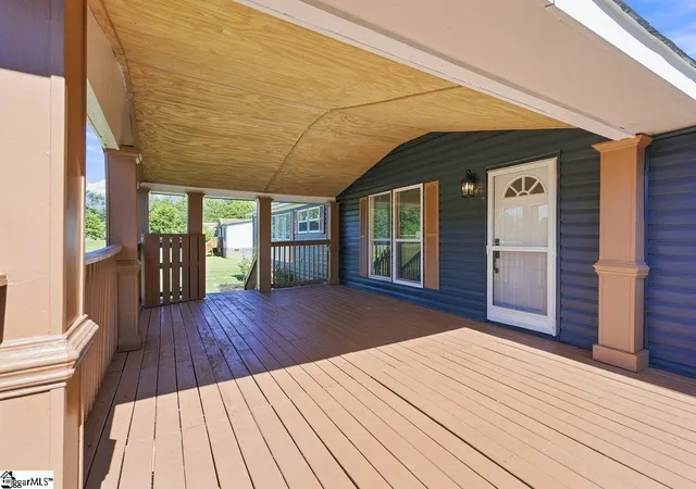 Photo 3 of Manufactured home for sale at 129 Effie Dr, Piedmont, SC 29673 | MLS# 1603551 | Listing updated on 2026-09-14