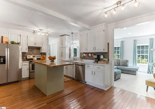 Photo 3 of Single family home for sale at 74 Double H Farm Rd, Donalds, SC 29638 | MLS# 1606544 | Listing updated on 2026-10-13
