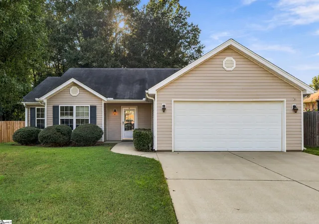 Photo 1 of Sale Pending at 106 Landing Ln, Simpsonville, SC 29681 | MLS# 1604998 | Listing updated on 2026-10-02