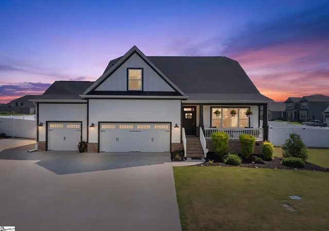 Photo 1 of Single family home for sale at 718 Amherst Glen Dr, Greer, SC 29651 | MLS# 1604790 | Listing updated on 2026-10-09