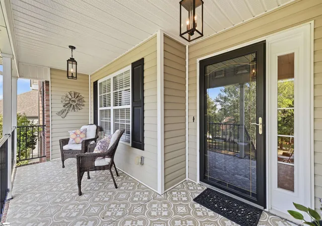 Photo 2 of Single family home for sale at 307 Stone River Way, Taylors, SC 29687 | MLS# 1604512 | Listing updated on 2026-09-23