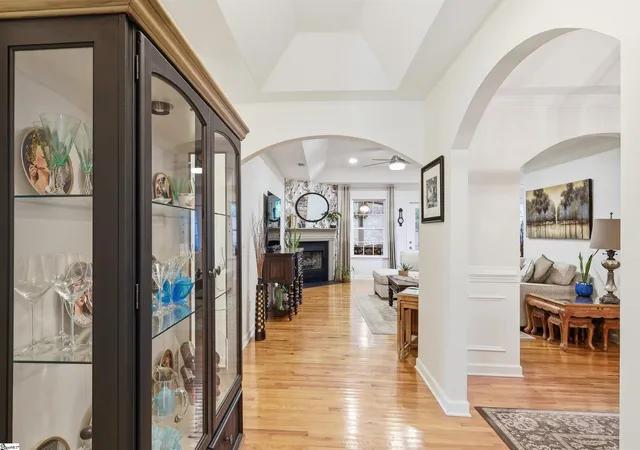 Photo 3 of Single family home for sale at 307 Stone River Way, Taylors, SC 29687 | MLS# 1604512 | Listing updated on 2026-09-23