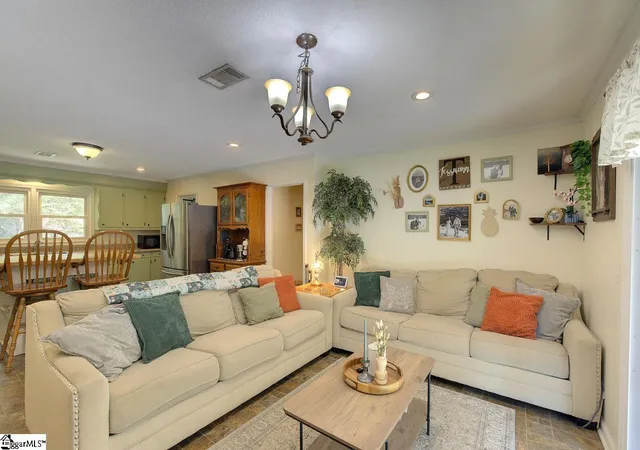 Photo 3 of Single family home for sale at 303 Mill St, Williamston, SC 29697 | MLS# 1600435 | Listing updated on 2026-09-30
