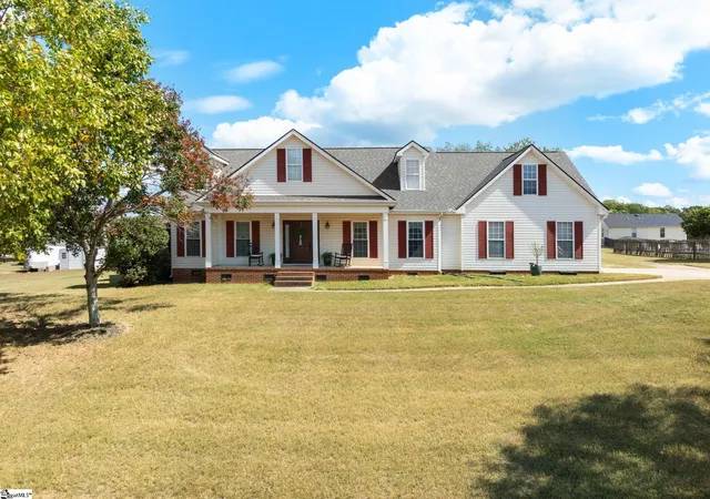 Photo 1 of Single family home for sale at 208 Legacy Farm Dr, Fountain Inn, SC 29644 | MLS# 1605677 | Listing updated on 2026-10-08