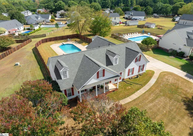 Photo 2 of Single family home for sale at 208 Legacy Farm Dr, Fountain Inn, SC 29644 | MLS# 1605677 | Listing updated on 2026-10-08
