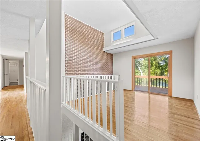 Photo 2 of Single family home for sale at 136 Shannon Lake Cir, Greenville, SC 29615 | MLS# 1604364 | Listing updated on 2026-09-21