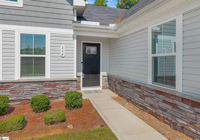 Photo 3 of Single family home for sale at 664 Hardwood Dr, Boiling Springs, SC 29316 | MLS# 1604544 | Listing updated on 2026-10-18