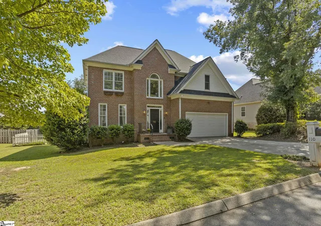 Photo 3 of Single family home for sale at 110 E Hypericum Ln, Greenville, SC 29615 | MLS# 1604219 | Listing updated on 2026-09-19