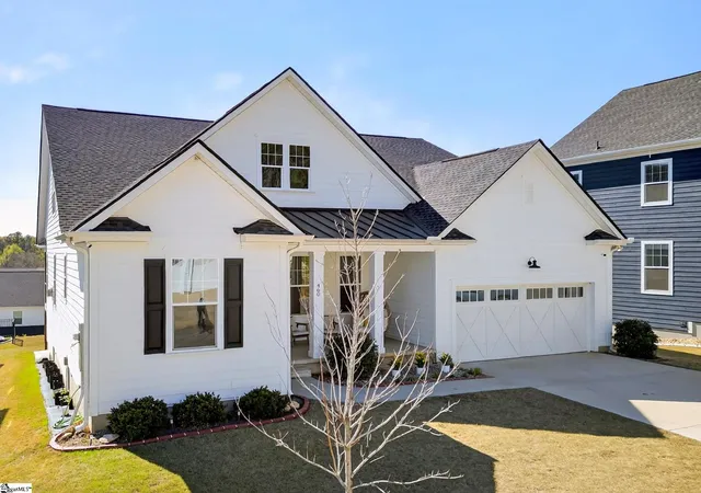 Photo 2 of Single family home for sale at 460 Galleron Ct, Fountain Inn, SC 29644 | MLS# 1603478 | Listing updated on 2026-09-11