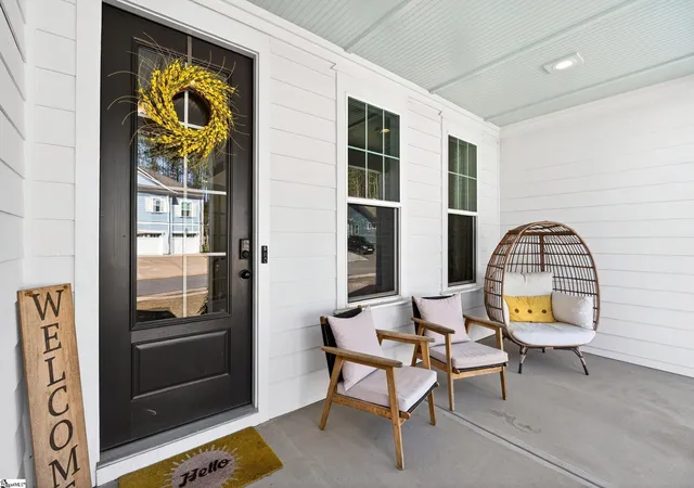 Photo 3 of Single family home for sale at 460 Galleron Ct, Fountain Inn, SC 29644 | MLS# 1603478 | Listing updated on 2026-09-11