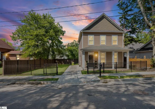 Photo 39 of Single family home for sale at 305 Pine St, Greenville, SC 29601 | MLS# 1603346 | Listing updated on 2026-09-10