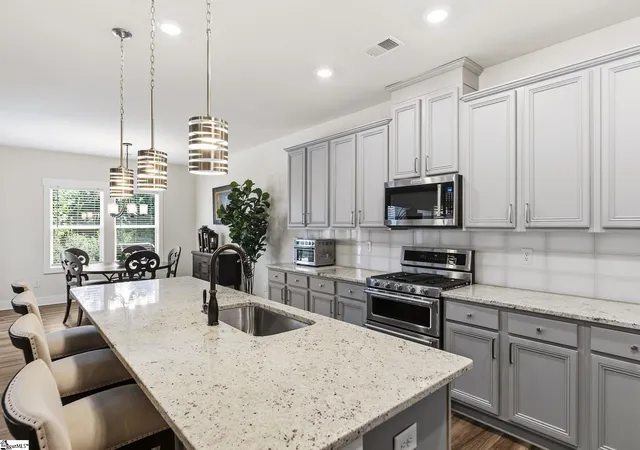 Photo 4 of Single family home for sale at 404 Cattail Holw Way, Simpsonville, SC 29680 | MLS# 1602812 | Listing updated on 2026-09-03